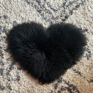 Luxurious Black Heart-Shaped Faux Fur Rug
